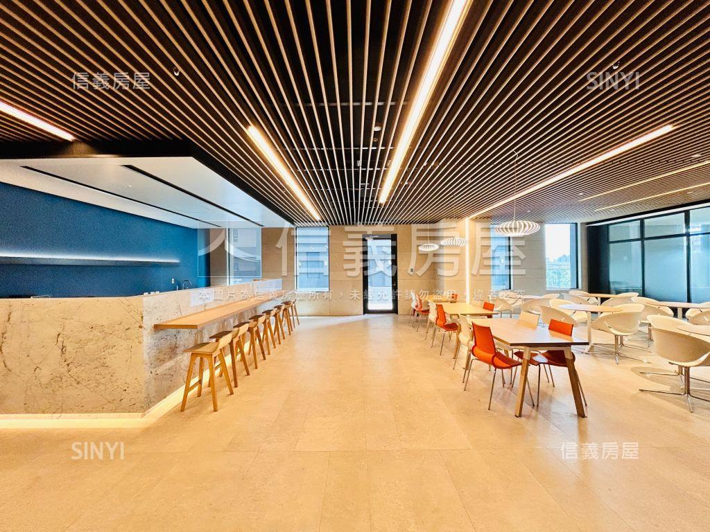 華固國家置地高樓廠辦２戶房屋室內格局與周邊環境