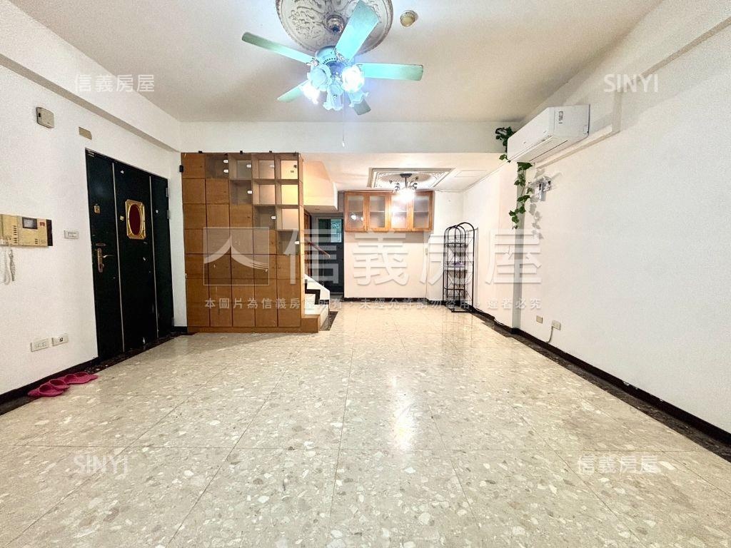 翠綠園四房坡平車位房屋室內格局與周邊環境