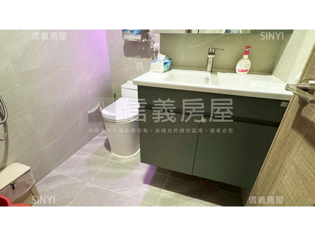 河堤維也納邊間三房平車房屋室內格局與周邊環境