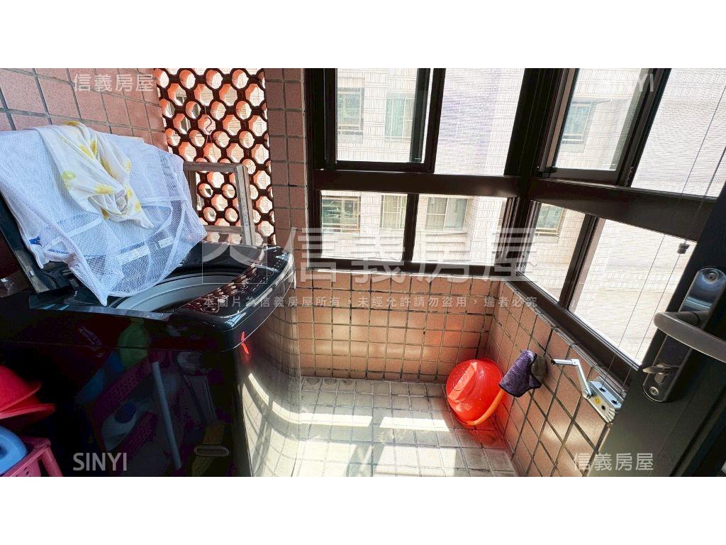 河堤維也納邊間三房平車房屋室內格局與周邊環境