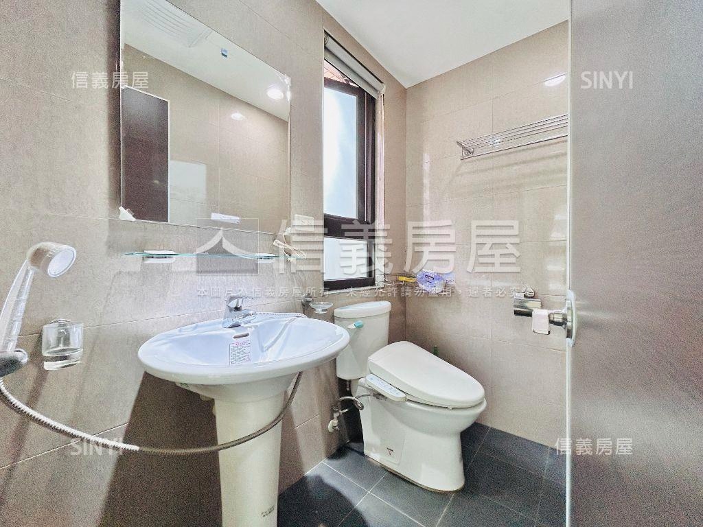 麗景大器豪邸雙車位房屋室內格局與周邊環境