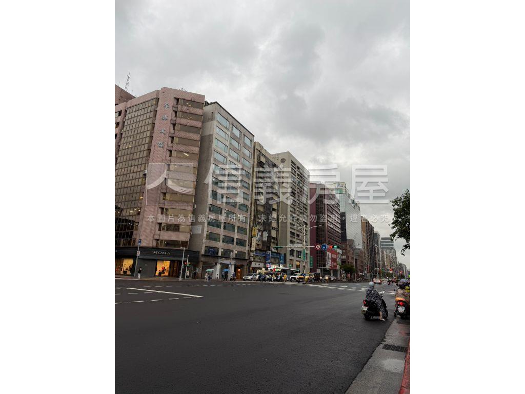 台北摩根朝北看陽明山好棒房屋室內格局與周邊環境