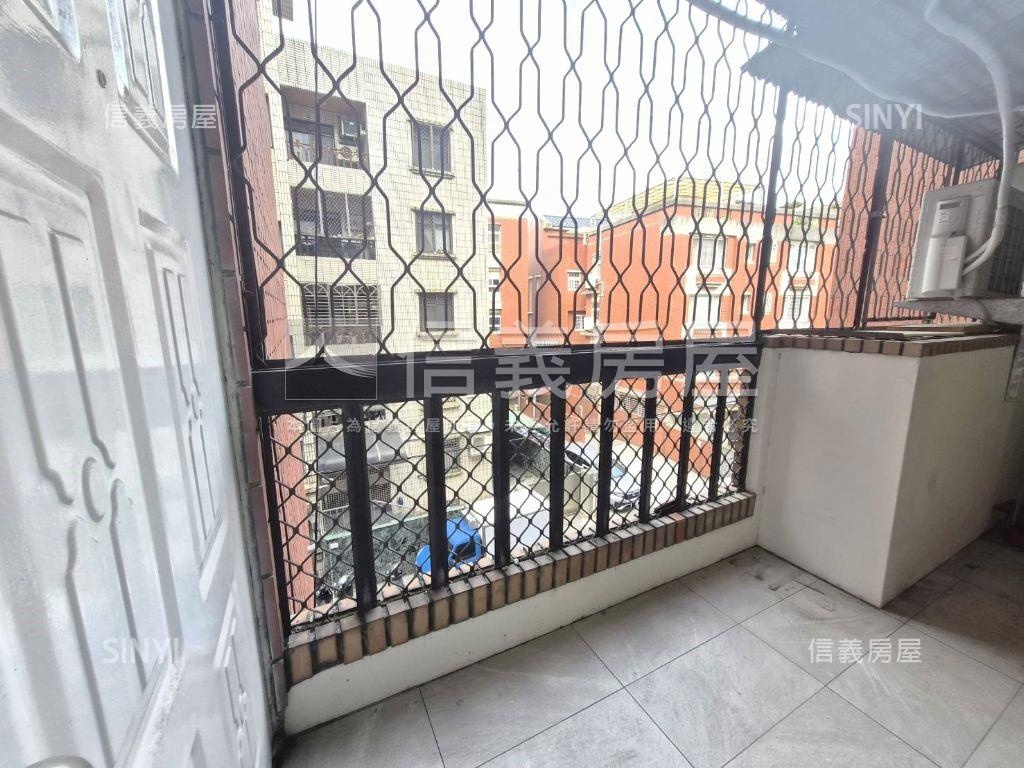 低於行情裝潢美三房房屋室內格局與周邊環境