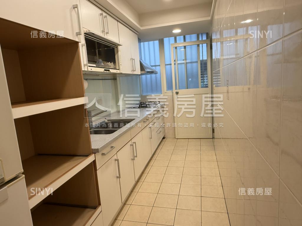 永吉捷運典雅黃金三樓房屋室內格局與周邊環境