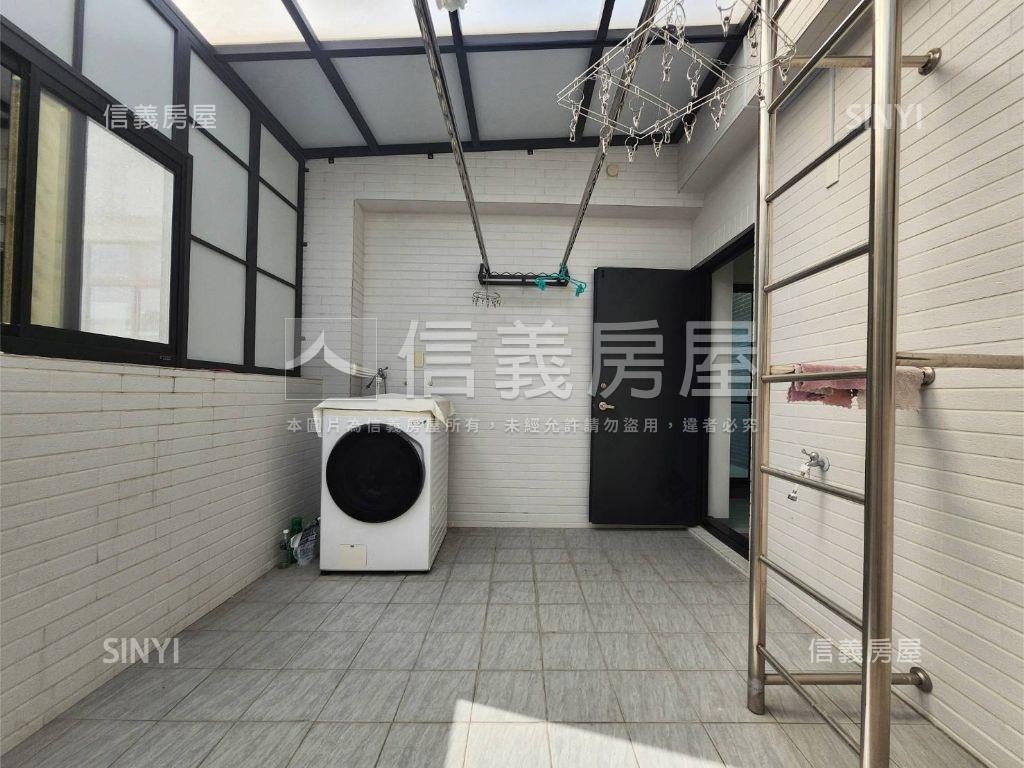 安中面寬併排雙車透天房屋室內格局與周邊環境