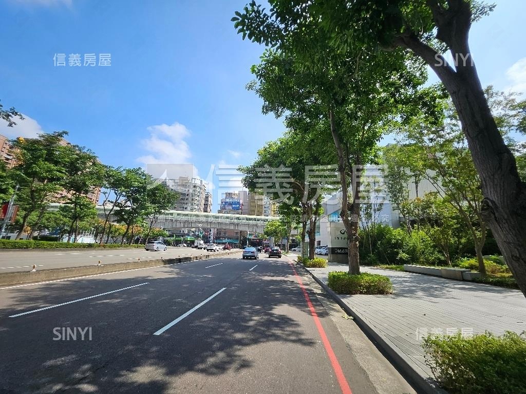 市政１號院高樓層２房平車房屋室內格局與周邊環境