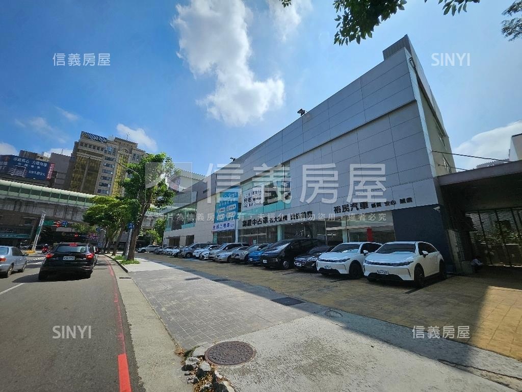 市政１號院高樓層２房平車房屋室內格局與周邊環境