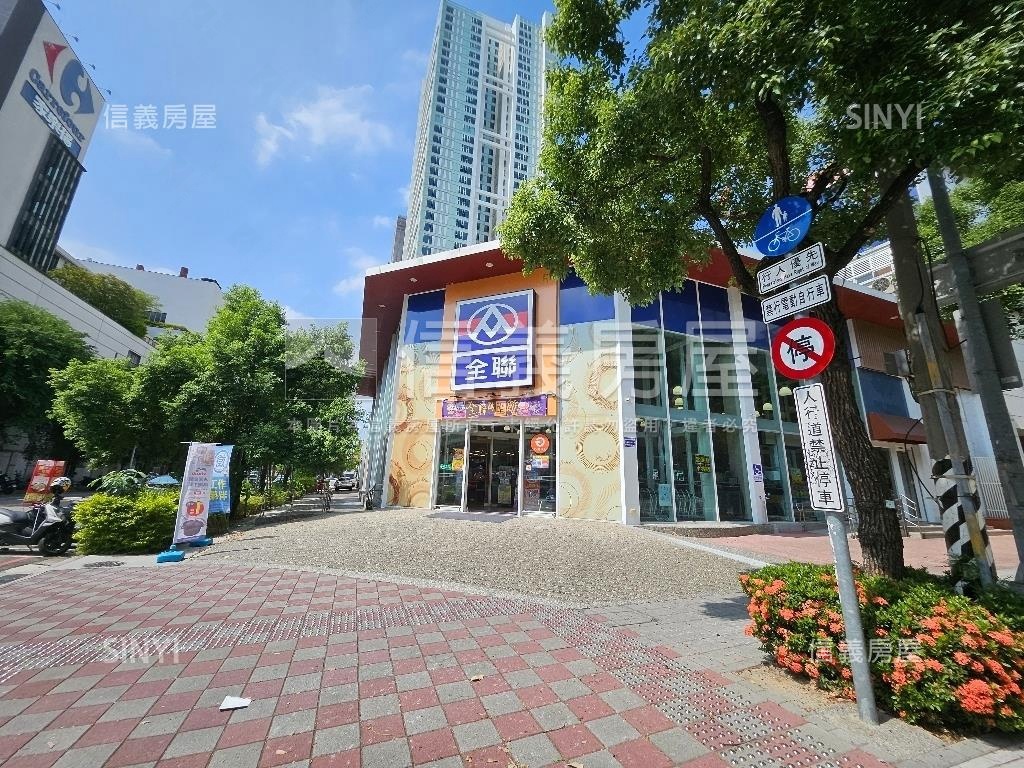 市政１號院高樓層２房平車房屋室內格局與周邊環境