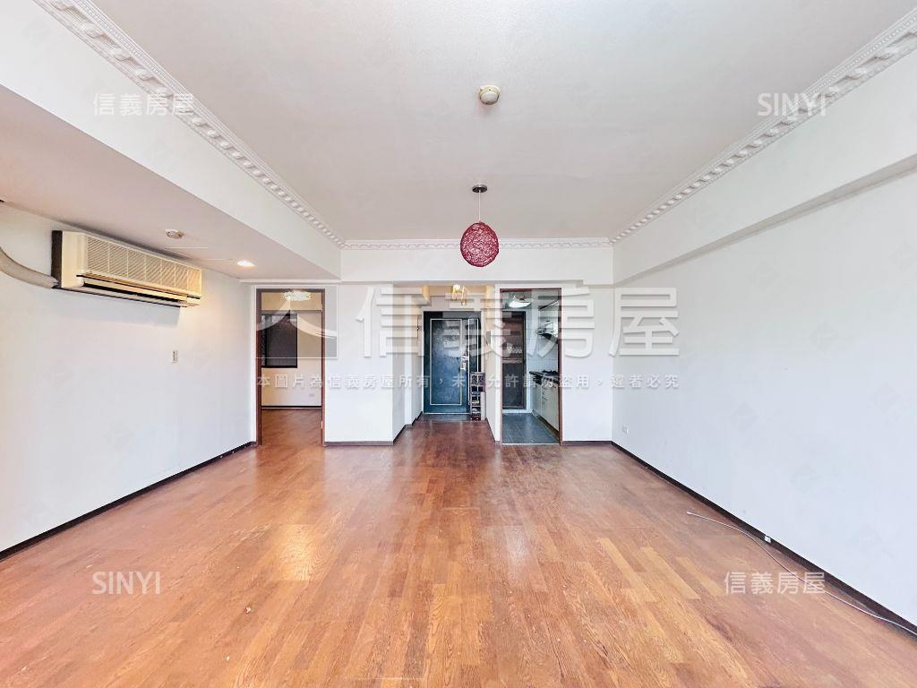 都市生活景觀兩房車位房屋室內格局與周邊環境