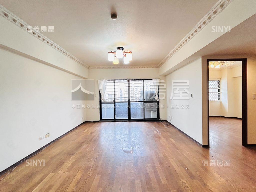 都市生活景觀兩房車位房屋室內格局與周邊環境