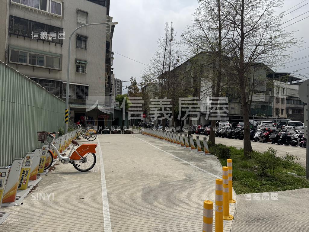 三松稀有兩房車位房屋室內格局與周邊環境