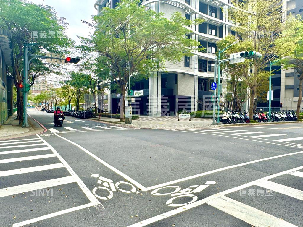 三松稀有兩房車位房屋室內格局與周邊環境