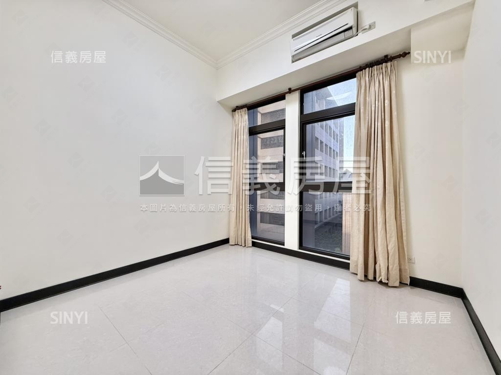 百暉首璽五鐵共構大兩房房屋室內格局與周邊環境