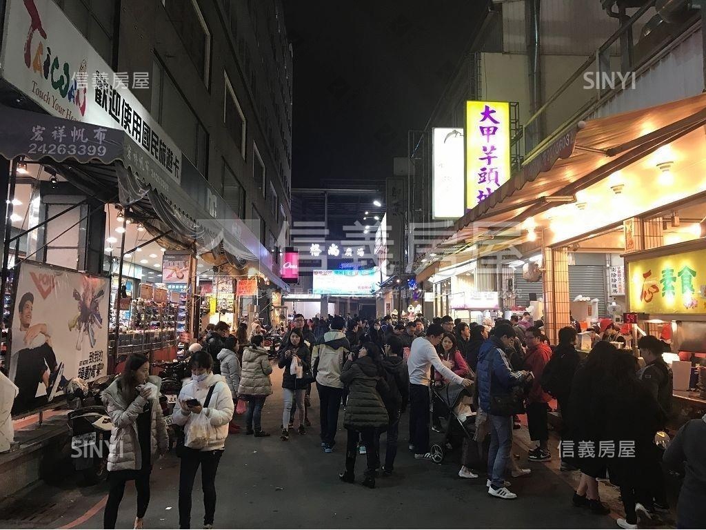 逢甲商圈電梯美裝潢旅館房屋室內格局與周邊環境
