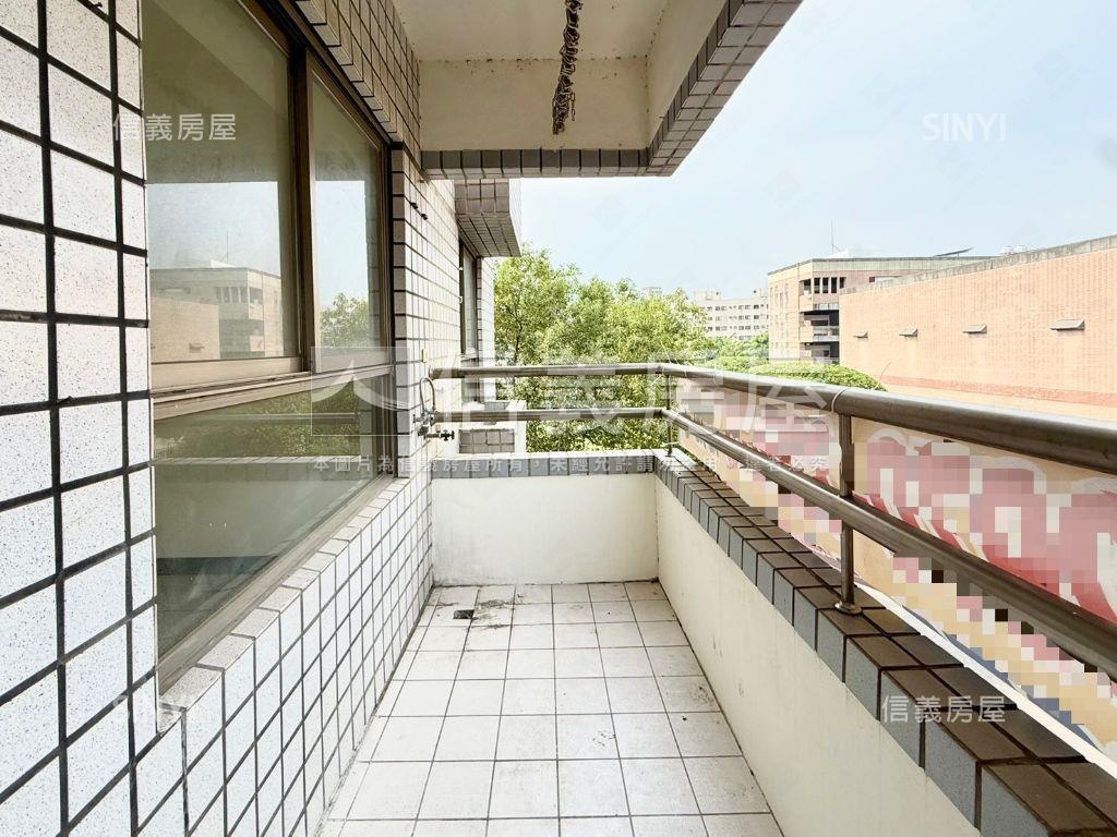 低總價！中華國小三房車位房屋室內格局與周邊環境