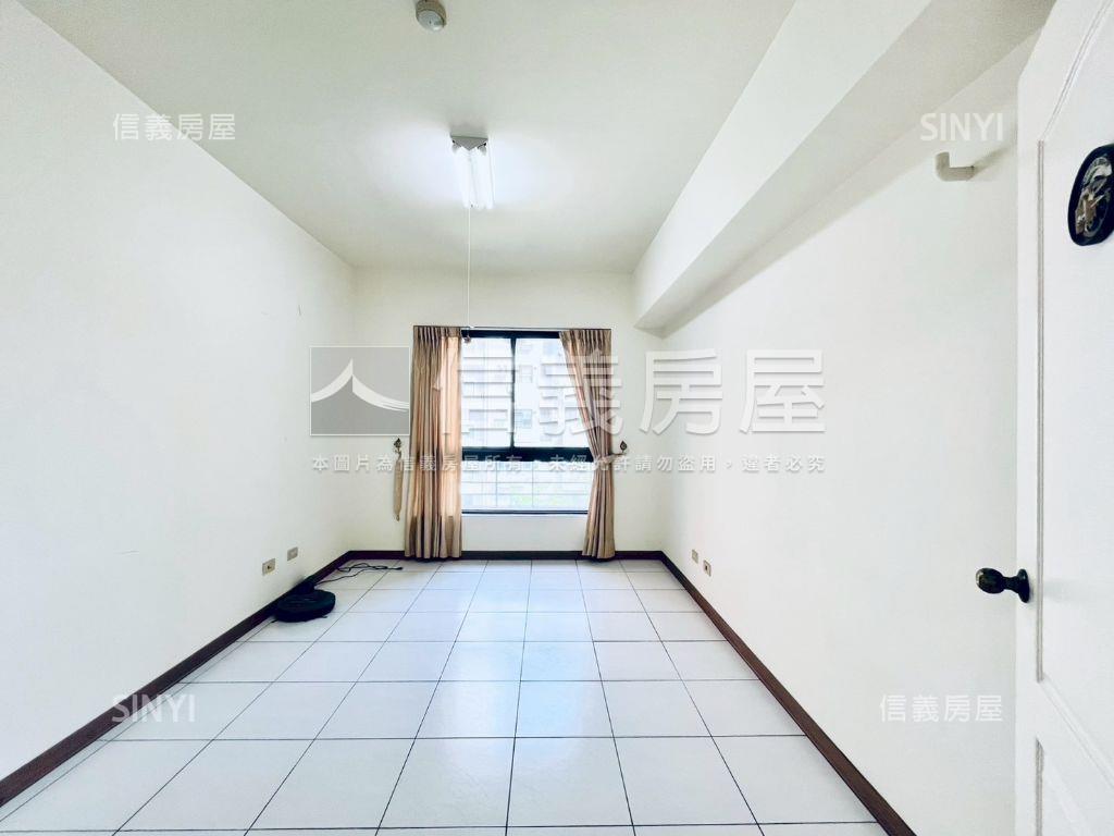 五期質感大４房附平車房屋室內格局與周邊環境