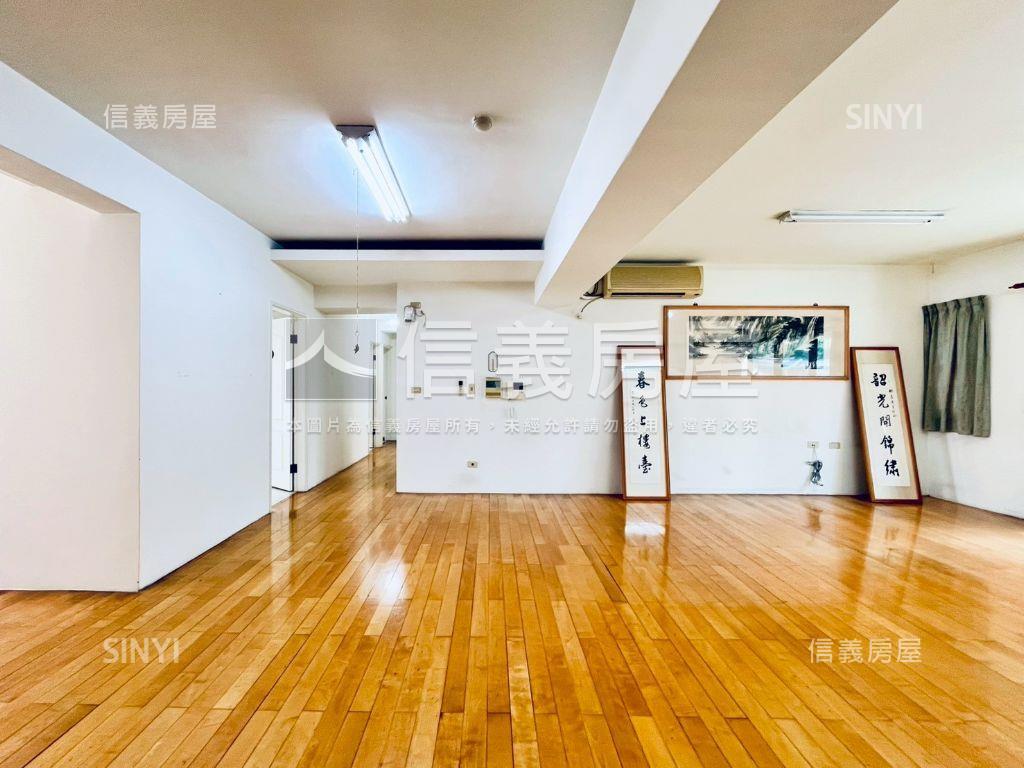 五期質感大４房附平車房屋室內格局與周邊環境