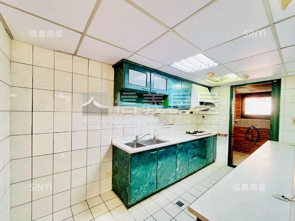 五期質感大４房附平車房屋室內格局與周邊環境