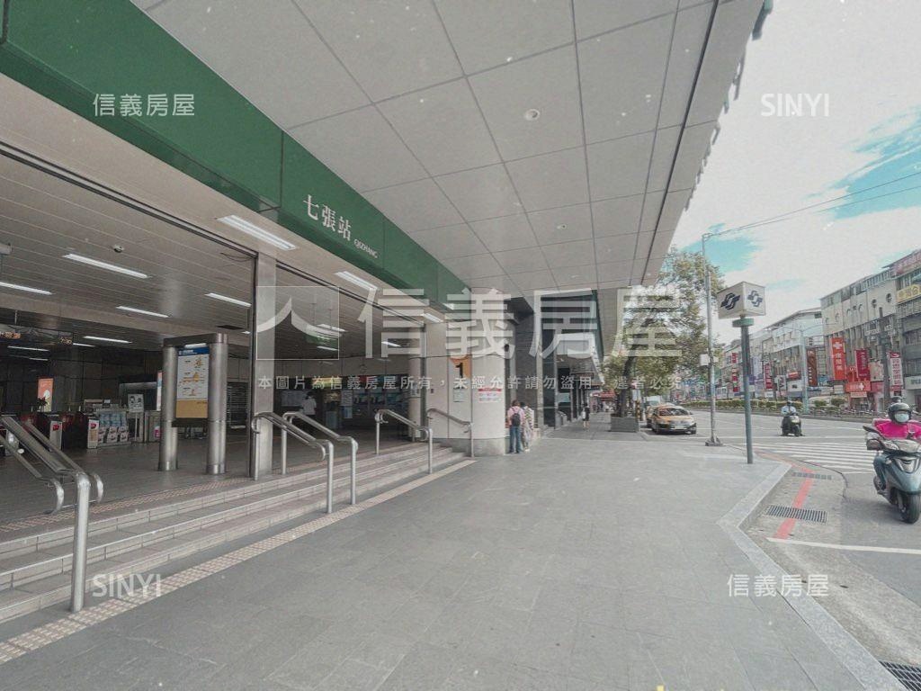 寶橋路家樂福旁一樓房屋室內格局與周邊環境