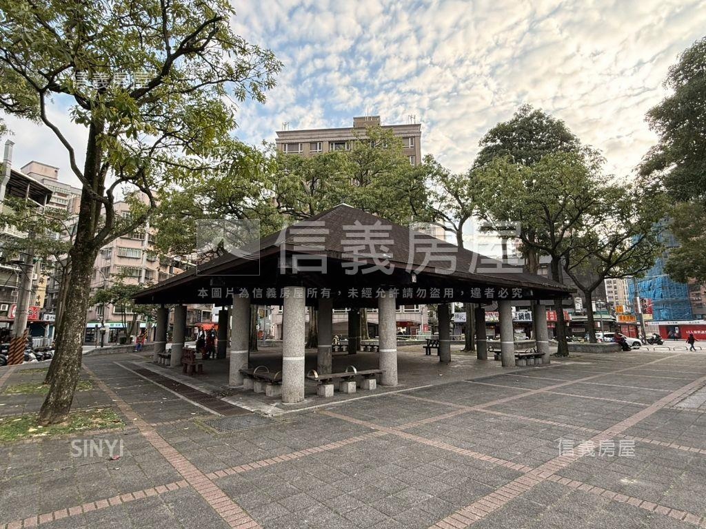 馬到成功•華順方正三房房屋室內格局與周邊環境