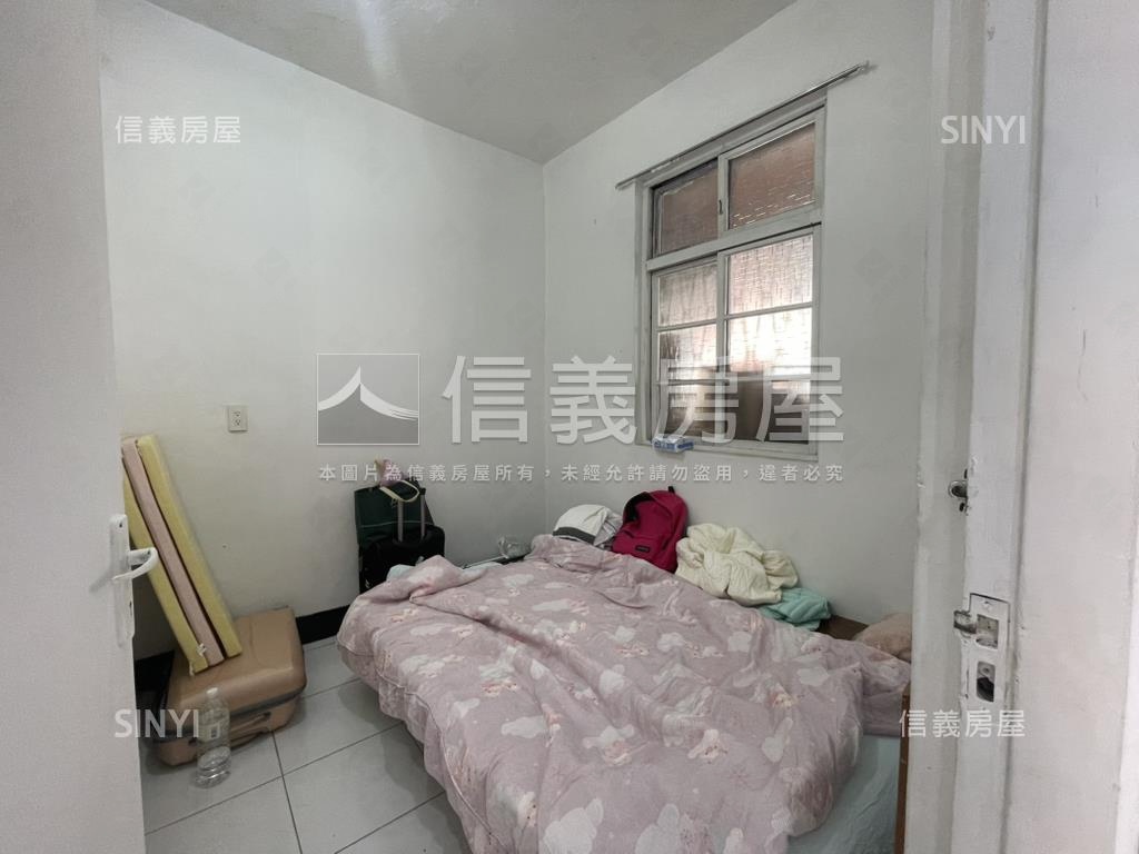 中和街稀有透天房屋室內格局與周邊環境