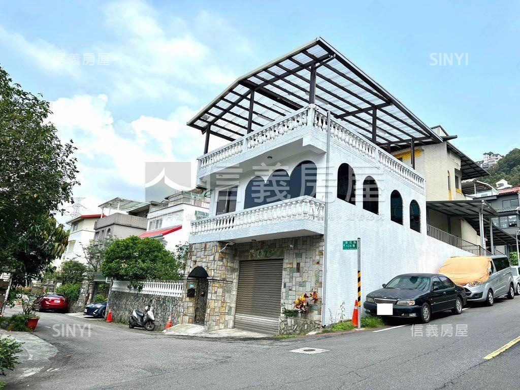 獨棟小城美妝庭院車庫別墅房屋室內格局與周邊環境