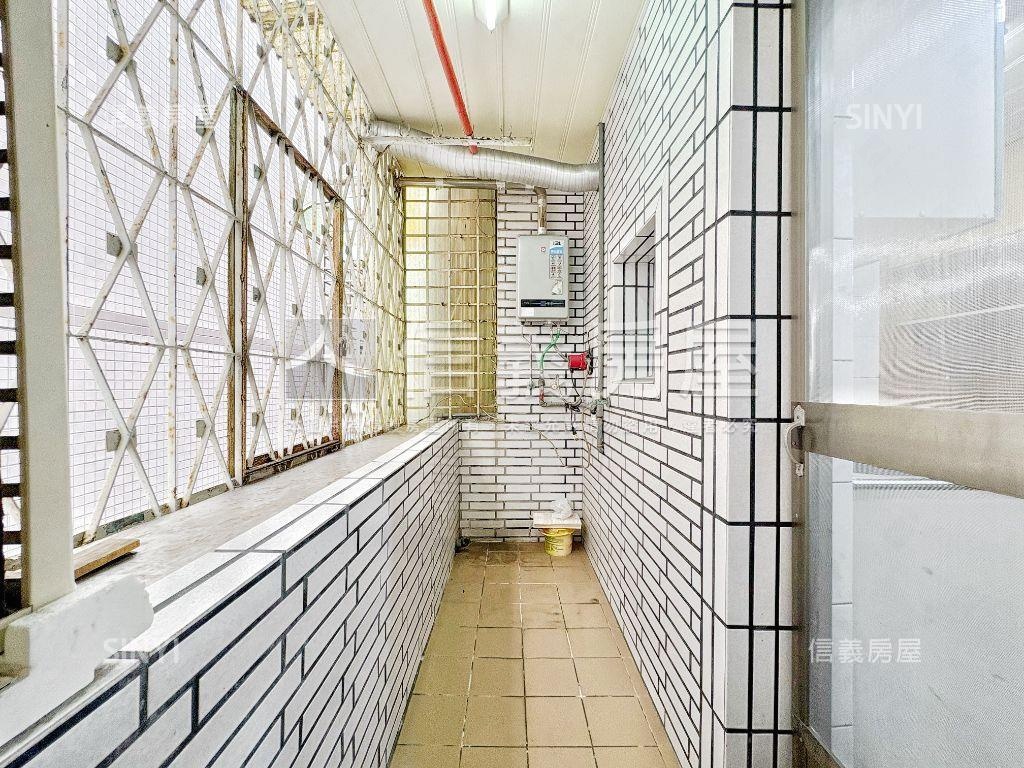 松江南京公寓具都更潛力房屋室內格局與周邊環境