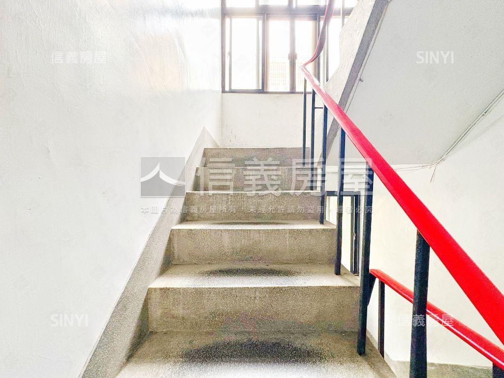 松江南京公寓具都更潛力房屋室內格局與周邊環境