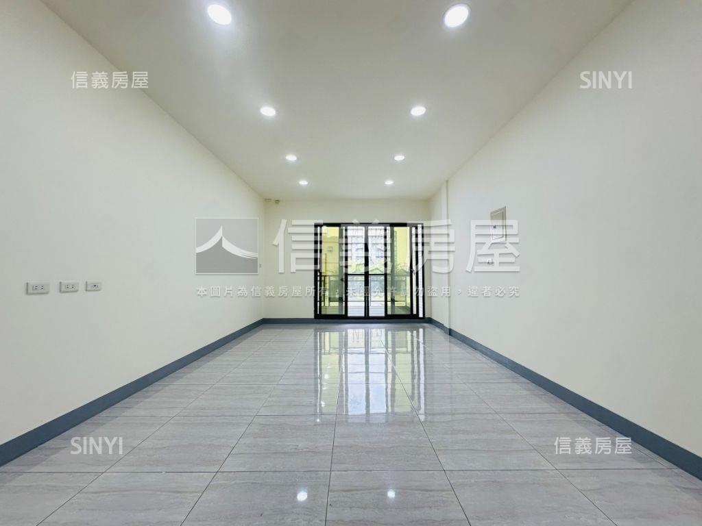 走路逛好市多精美車墅房屋室內格局與周邊環境