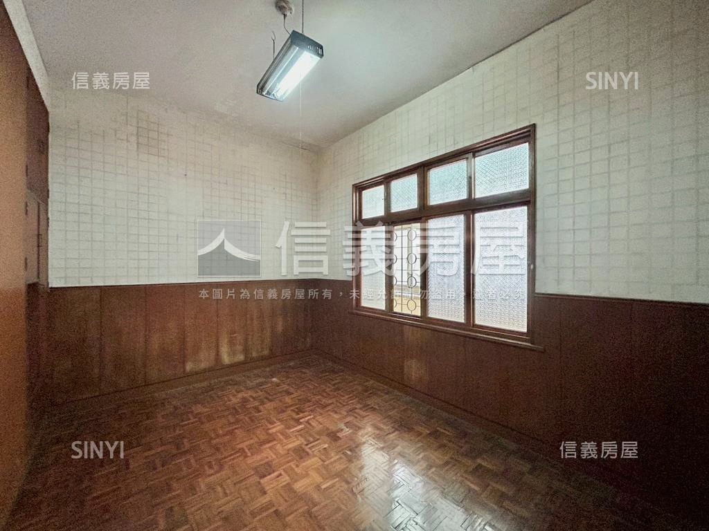 經國採光田字型大厝房屋室內格局與周邊環境