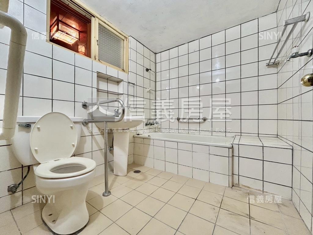 經國採光田字型大厝房屋室內格局與周邊環境