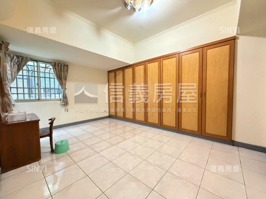 正隆亮麗四房子母車位房屋室內格局與周邊環境