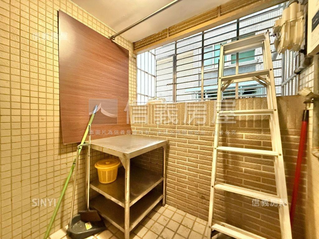 Ｍｅ時代漂亮時尚美屋房屋室內格局與周邊環境