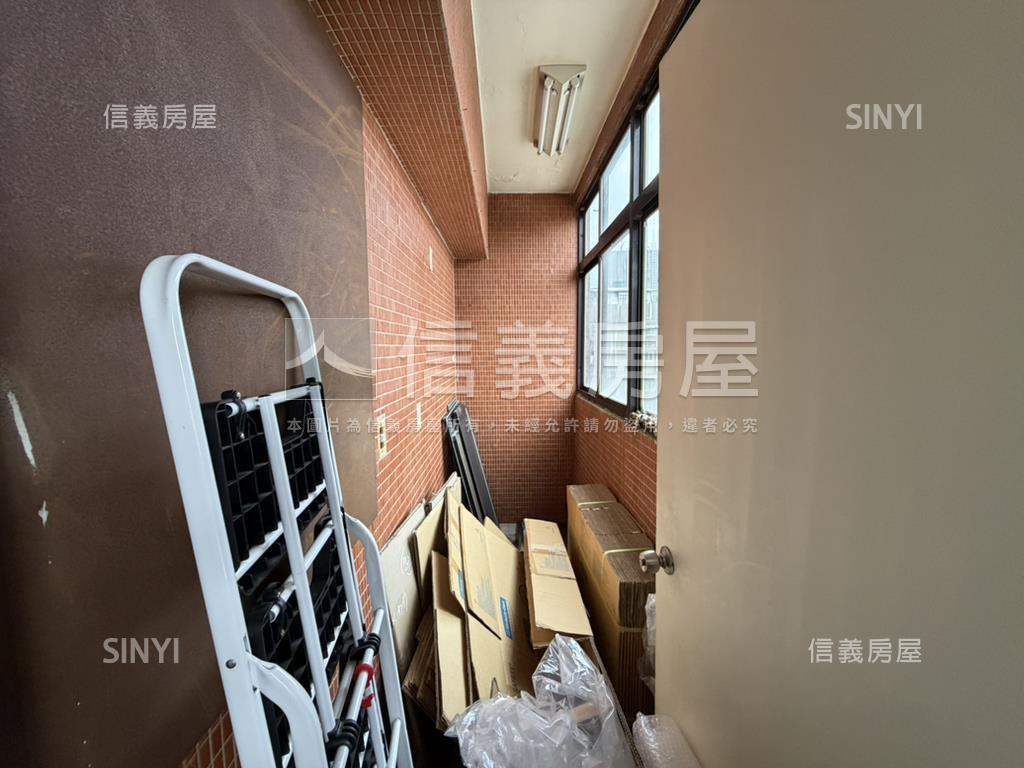 稀有捷運管理國品次高樓房屋室內格局與周邊環境