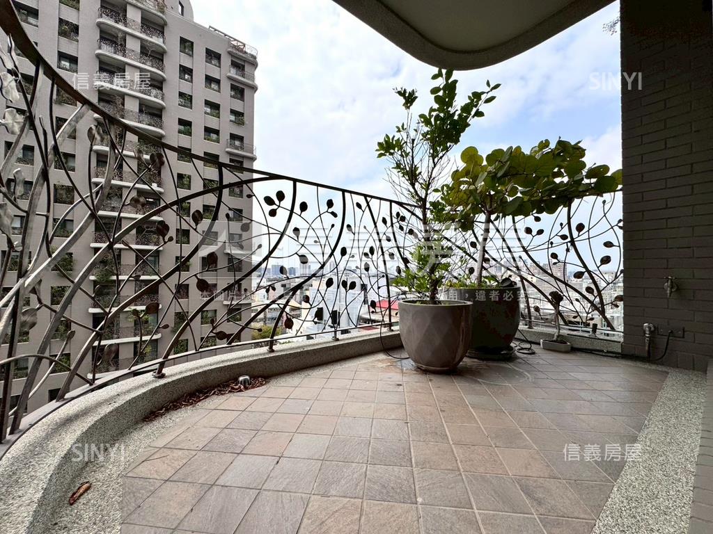 龍寶仁美臻邸三房雙平車位房屋室內格局與周邊環境