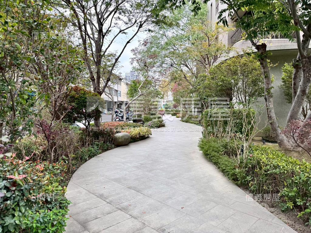 龍寶仁美臻邸三房雙平車位房屋室內格局與周邊環境