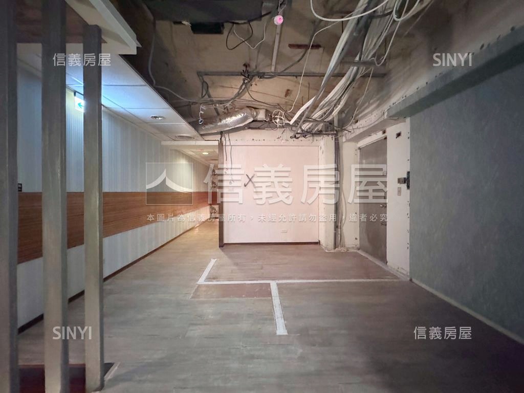 近北市福和金店面１＋２樓房屋室內格局與周邊環境