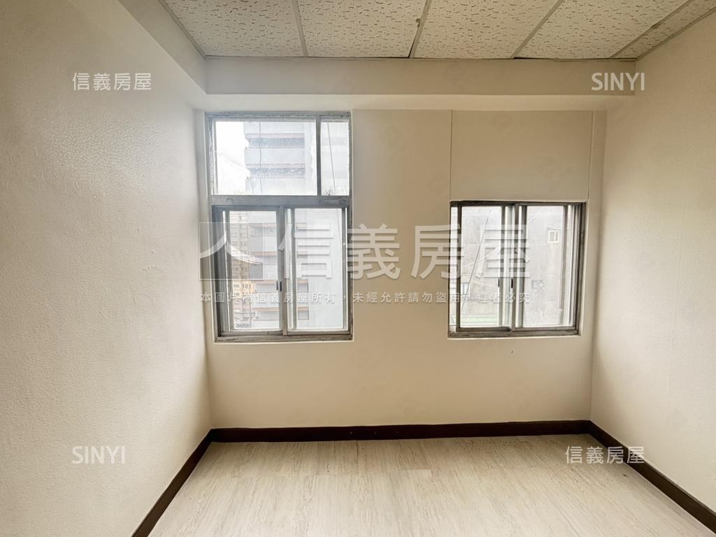 中正紀念堂旁電梯３房房屋室內格局與周邊環境