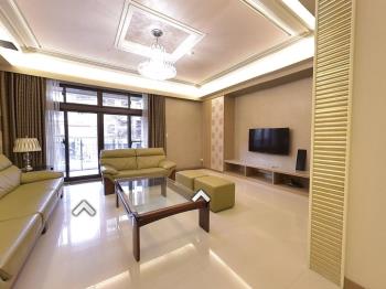 巴黎花園露台泳池