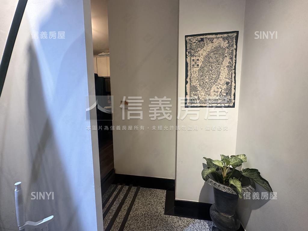近雙子星優質金店面房屋室內格局與周邊環境