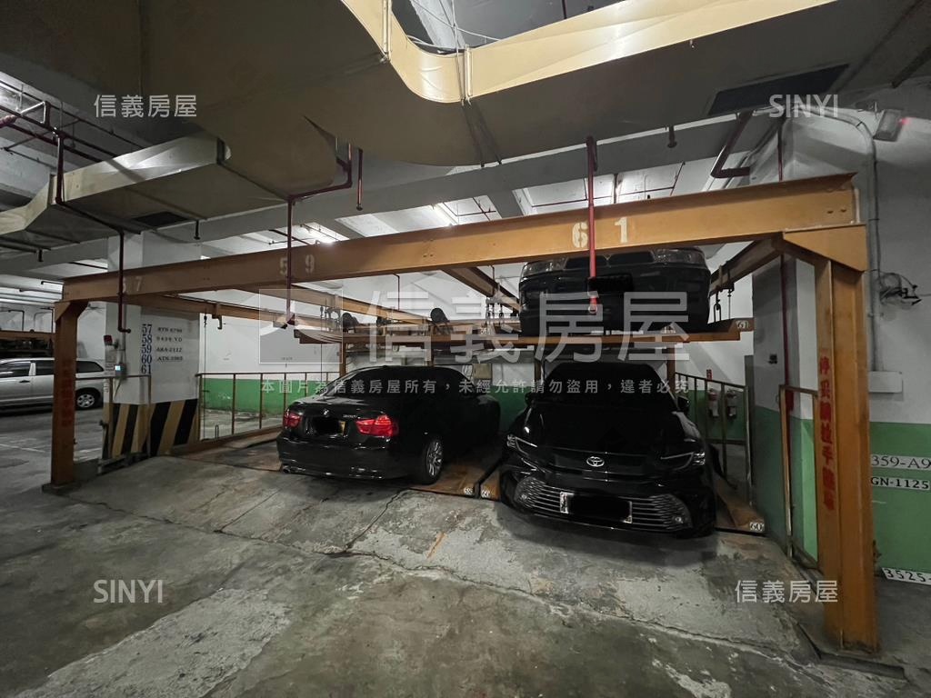 世貿ＩＣ機械車位房屋室內格局與周邊環境
