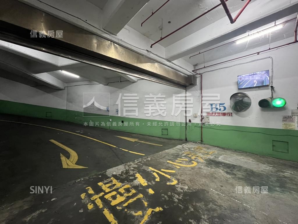 世貿ＩＣ機械車位房屋室內格局與周邊環境