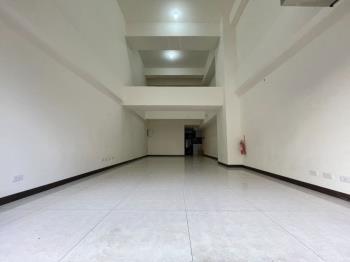 大型社區店面近公園