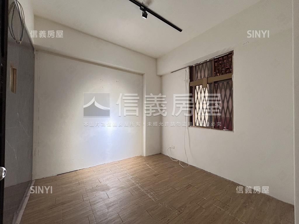 好近南勢角捷運站住店房屋室內格局與周邊環境