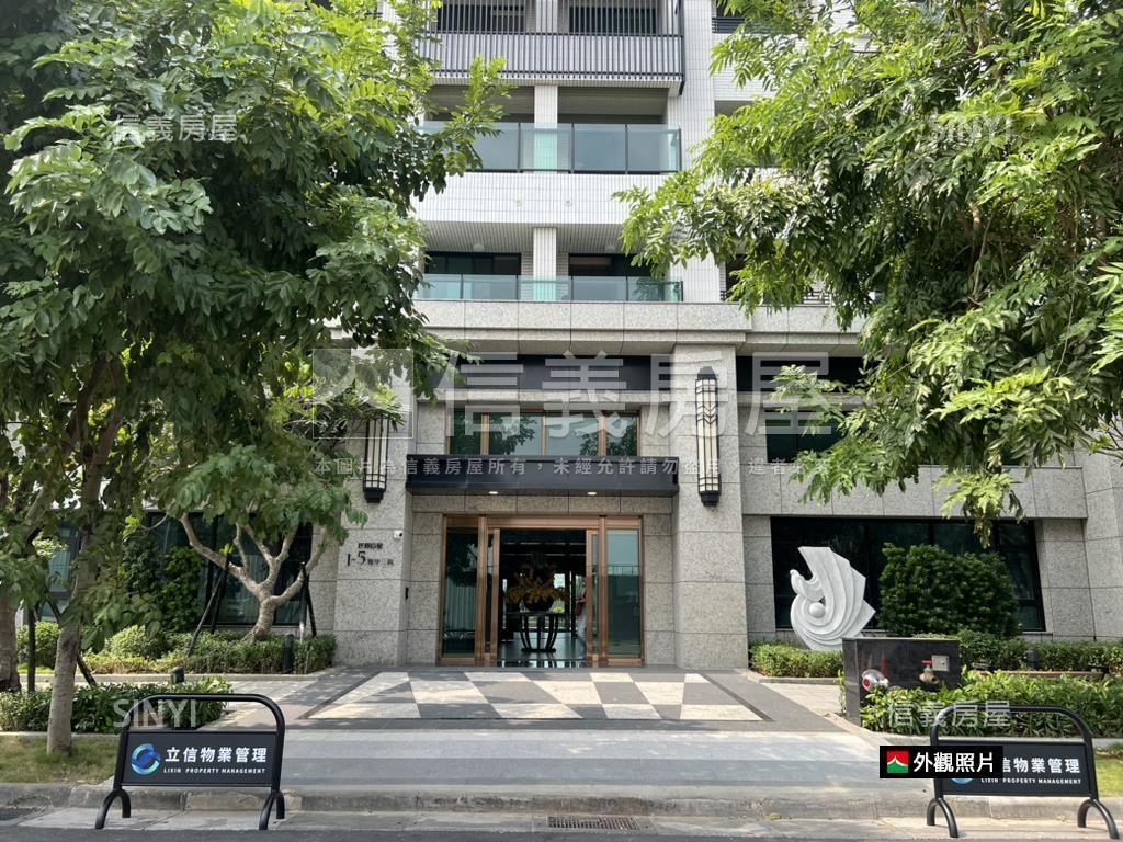 世界巨星高樓三房平車房屋室內格局與周邊環境