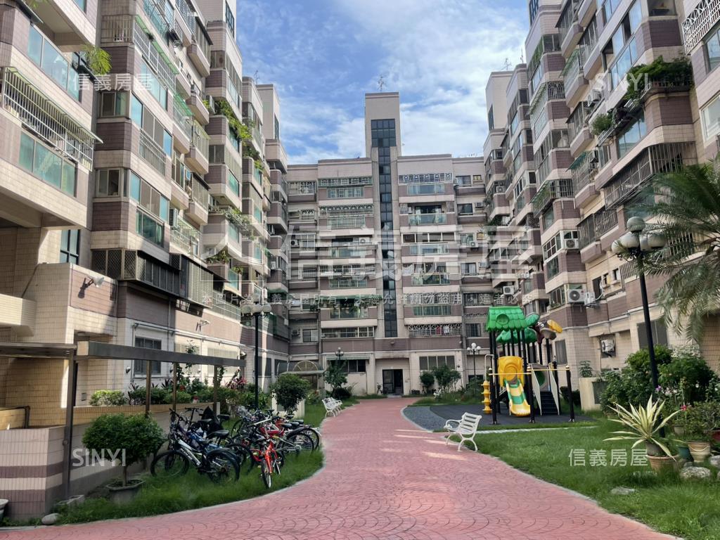 彩虹園邸大四房屋況佳房屋室內格局與周邊環境