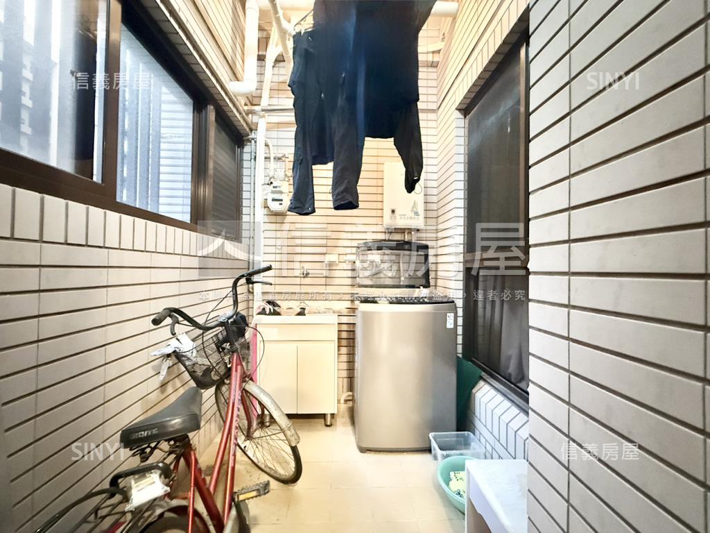 上河園面中庭兩房車位房屋室內格局與周邊環境