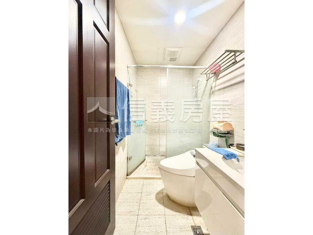 上河園面中庭兩房車位房屋室內格局與周邊環境