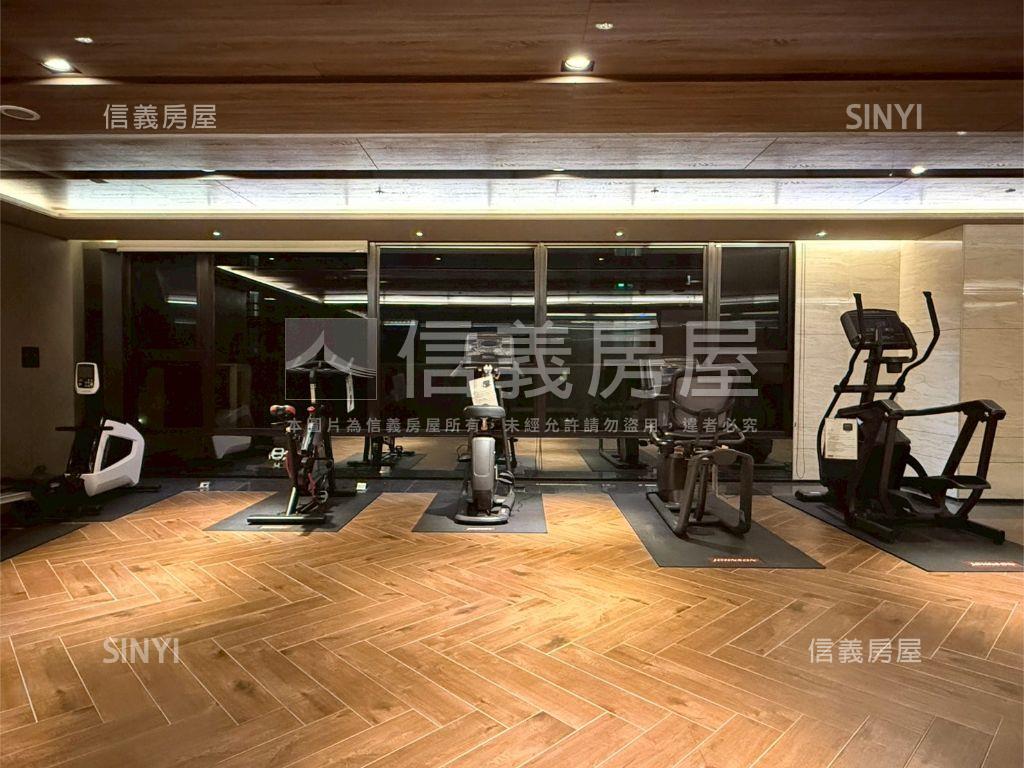 上河園面中庭兩房車位房屋室內格局與周邊環境