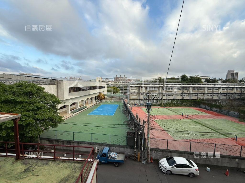 電梯三房一次擁有房屋室內格局與周邊環境